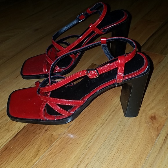 Red Patent Sandals..EUC made in Italy - Picture 2 of 5